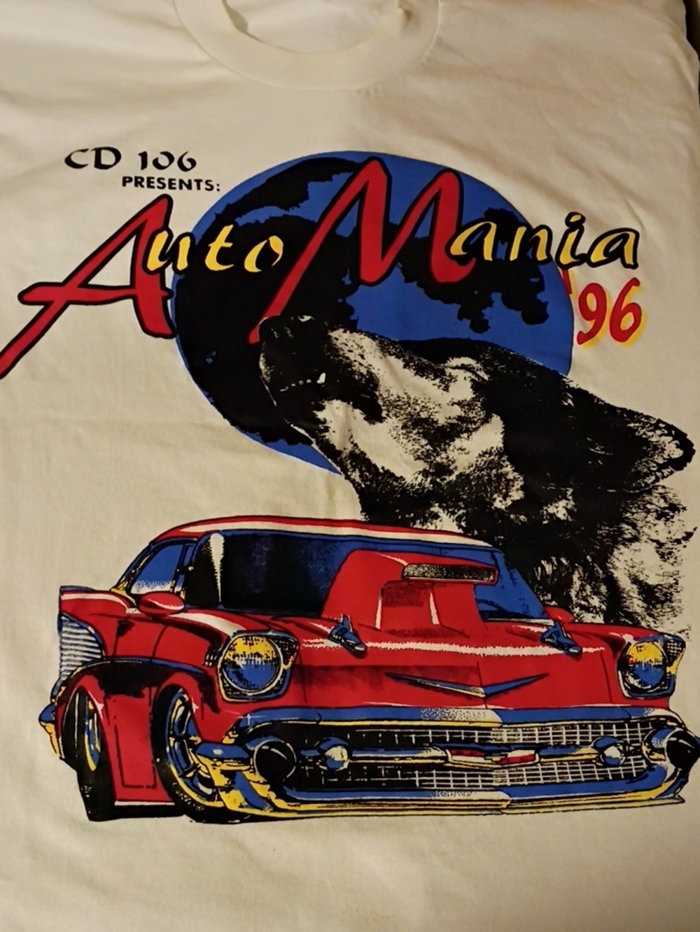 CD106 The Wolf Vintage Tee
